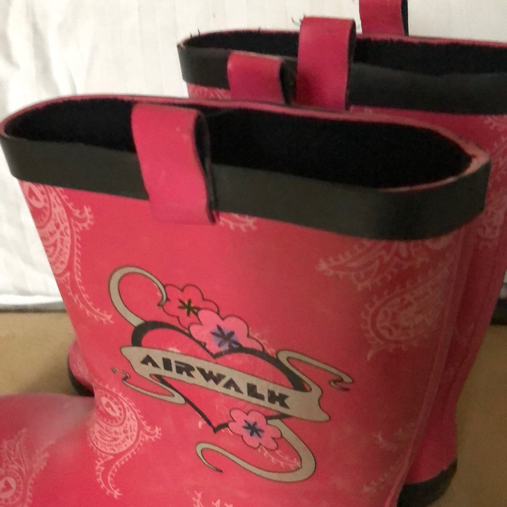 Rainboots - Picture 3 of 3